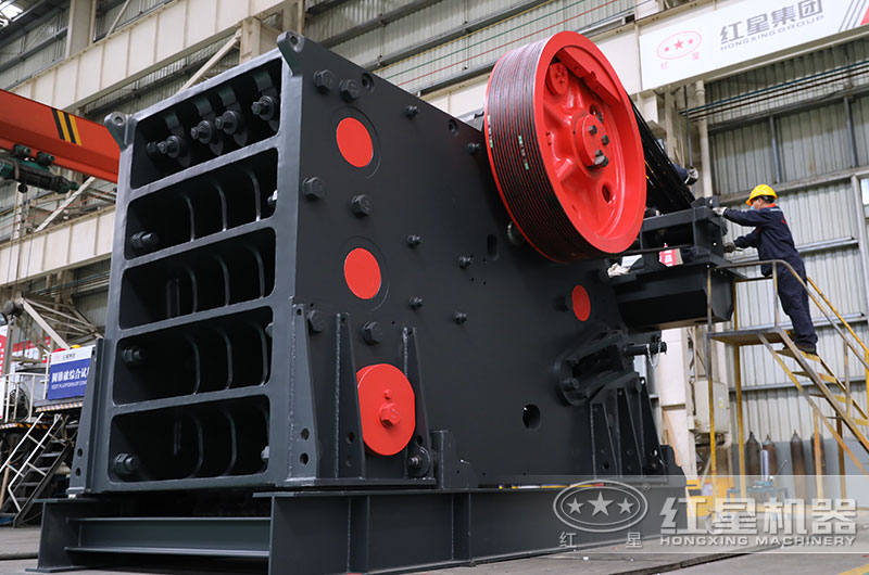 鄂破碎機900x1200時產(chǎn)多少噸？多少錢？